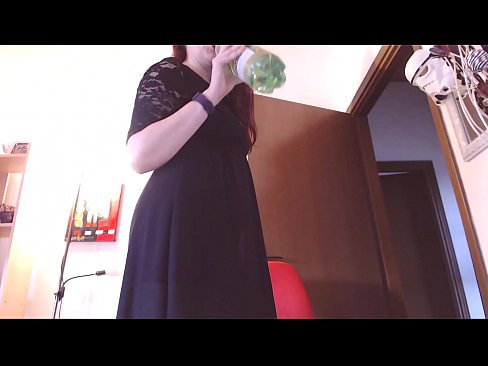 ❤️ ¡Una esclava sumisa a la que le encantan las bragas sucias y exuberantes se ve obligada a masturbarse después de ver este vídeo! ️ Video de porno en es.serviporno.ru ❌️