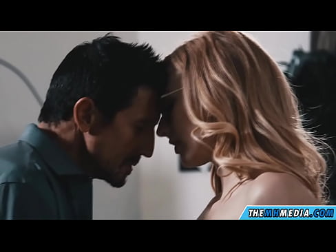 ❤️ Sexo romántico con una rubia cachonda ️ Video de porno en es.serviporno.ru ❌️